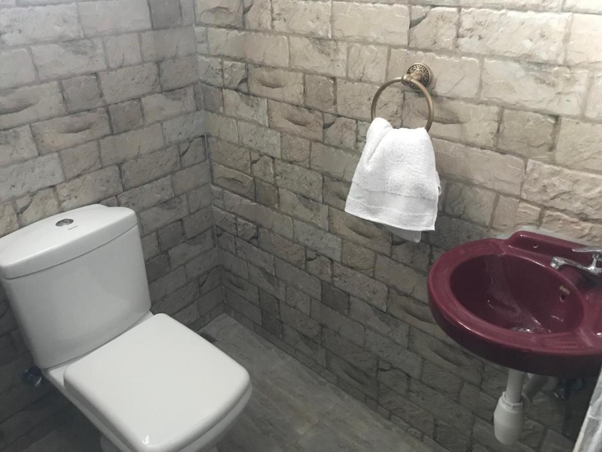 The Rustic Bed and Breakfast Terre Rouge  Exteriör bild